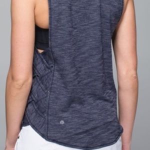 LULULEMON Athletica Var-City Muscle Tank- Size 4